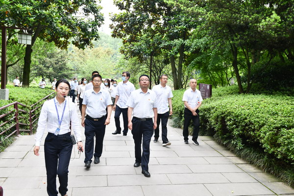 我院赴邓小平故里开展党史学习教育