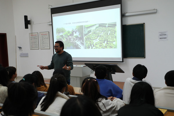 我院举行教师示范课活动 